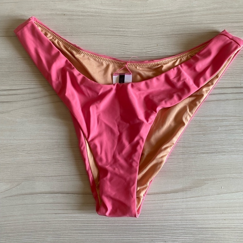 J. Crew NWT 50 UPF Sun Protection Women’s M Curved Waist Cheeky Bikini Bottom